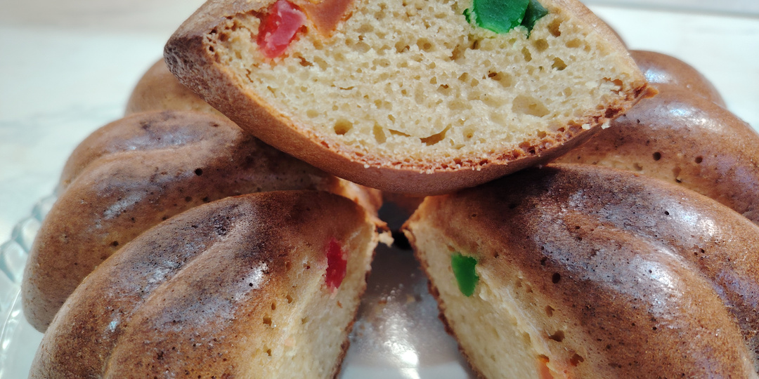 Манник с цукатами на кефире.