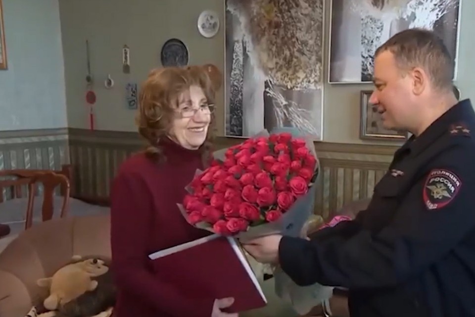    Олимпийская спортсменка получила статус и почетный знак. Фото: Ирина Волк