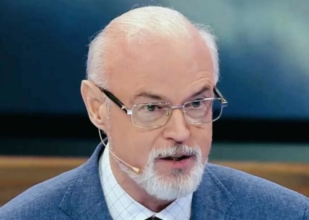    Война на два фронта вывела украинский конфликт из тупика. Что стоит за словами о помощи России Ирану? Мнение Юрия Кнутова