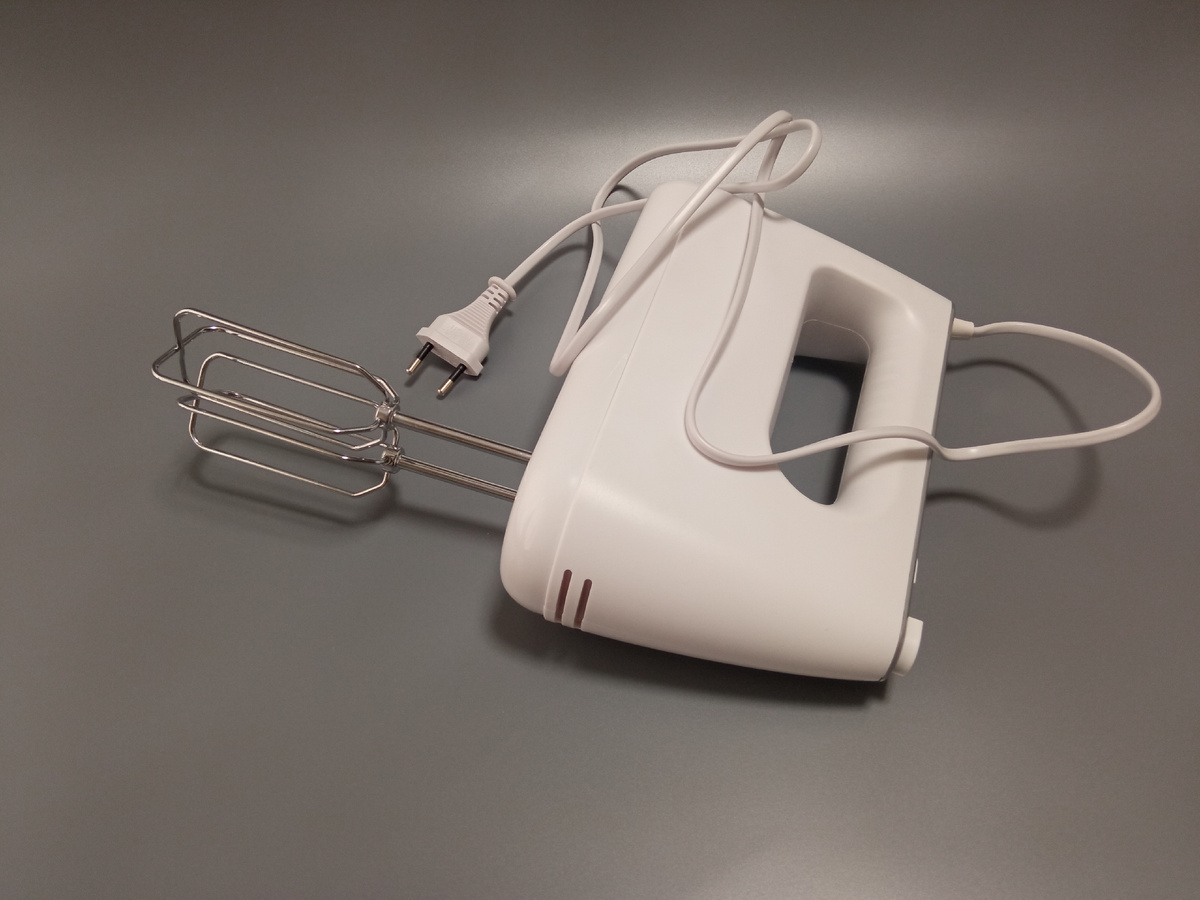 Миксер не менее 350 Вт