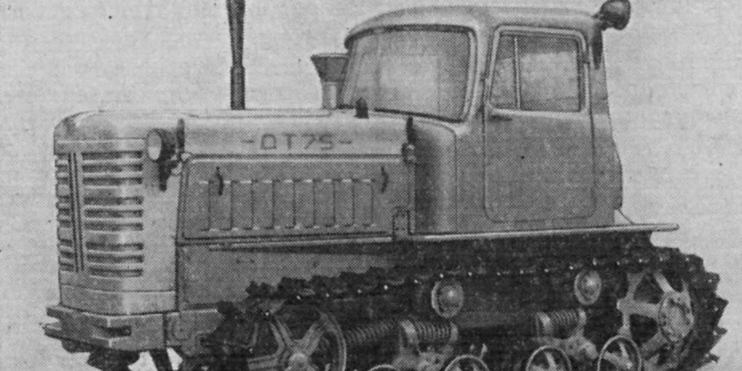 🌾 Забытые гиганты полей: трактор ДТ-75, который пахал СССР от целины до тайги (но канул в века)