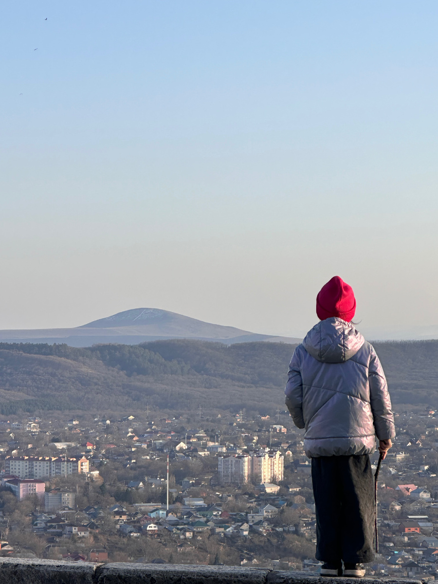 вид на Пятигорск с Эоловой Арфы