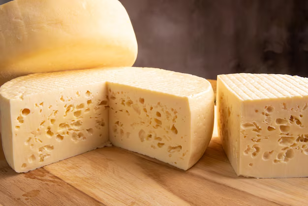 Три группы продуктов, которые поднимают холестерин: список от врача