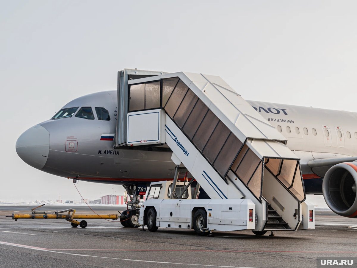     Авиакомпании смогли спасти русских туристов с Ближнего Востока из-за конфликта Ирана и США