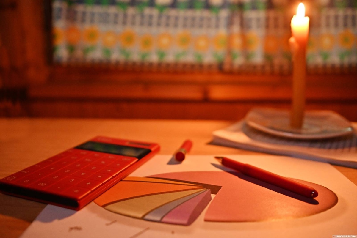     Без света. Электричество кончилось   
Иван Лазебный © ИА Красная Весна