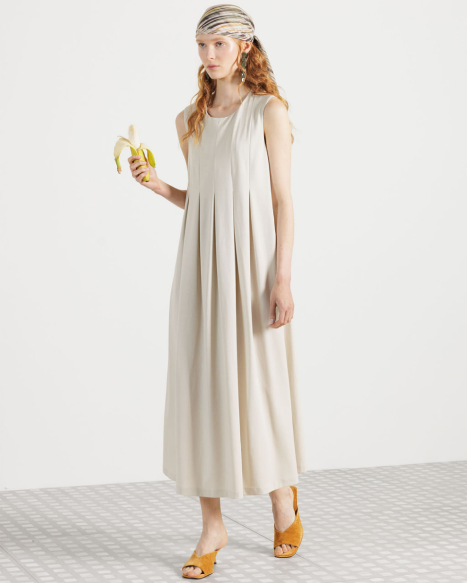 На фото: Образ Diana Gallesi 