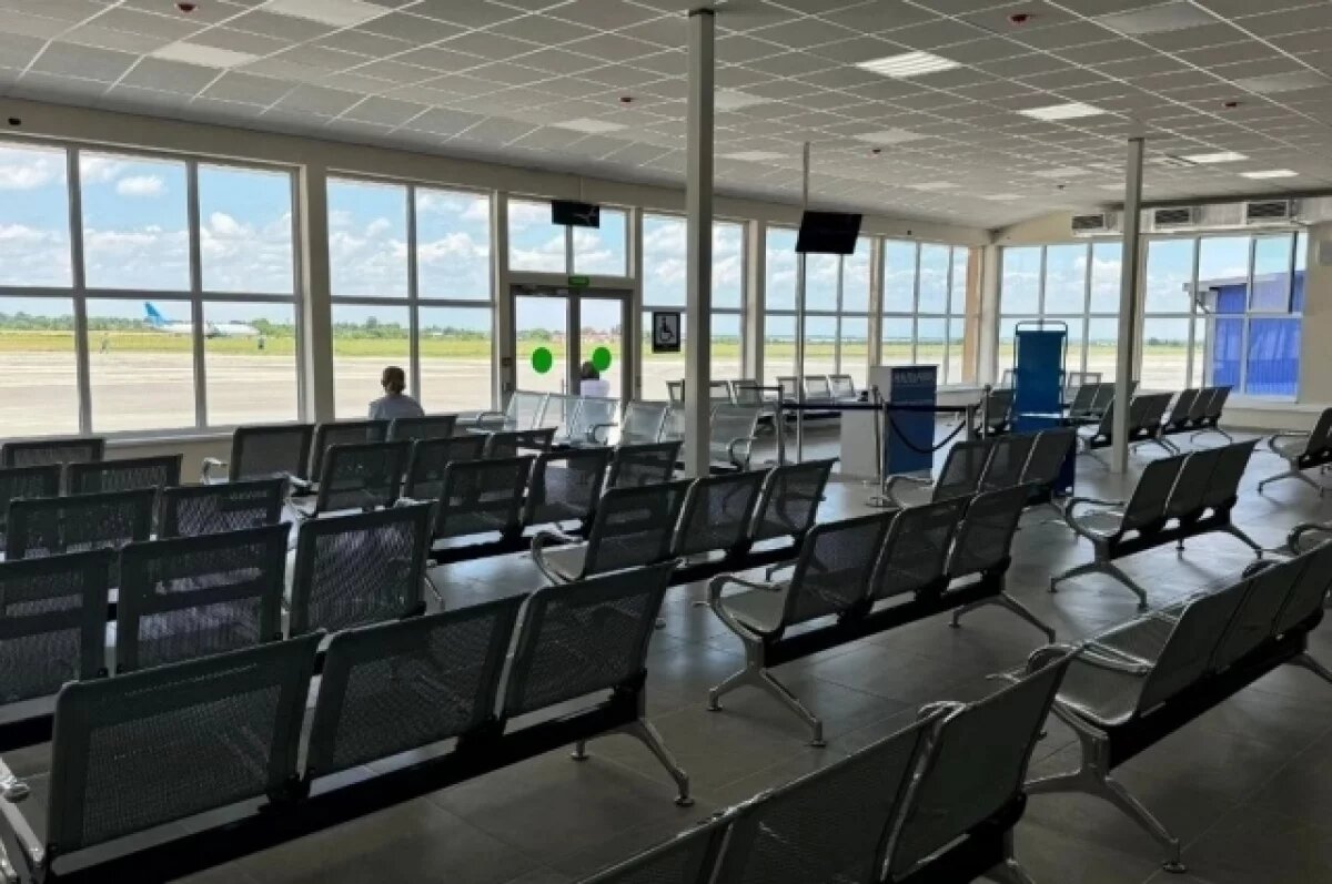    В КБР пассажирку не пустили в самолет из-за продажи ряда билетов на место