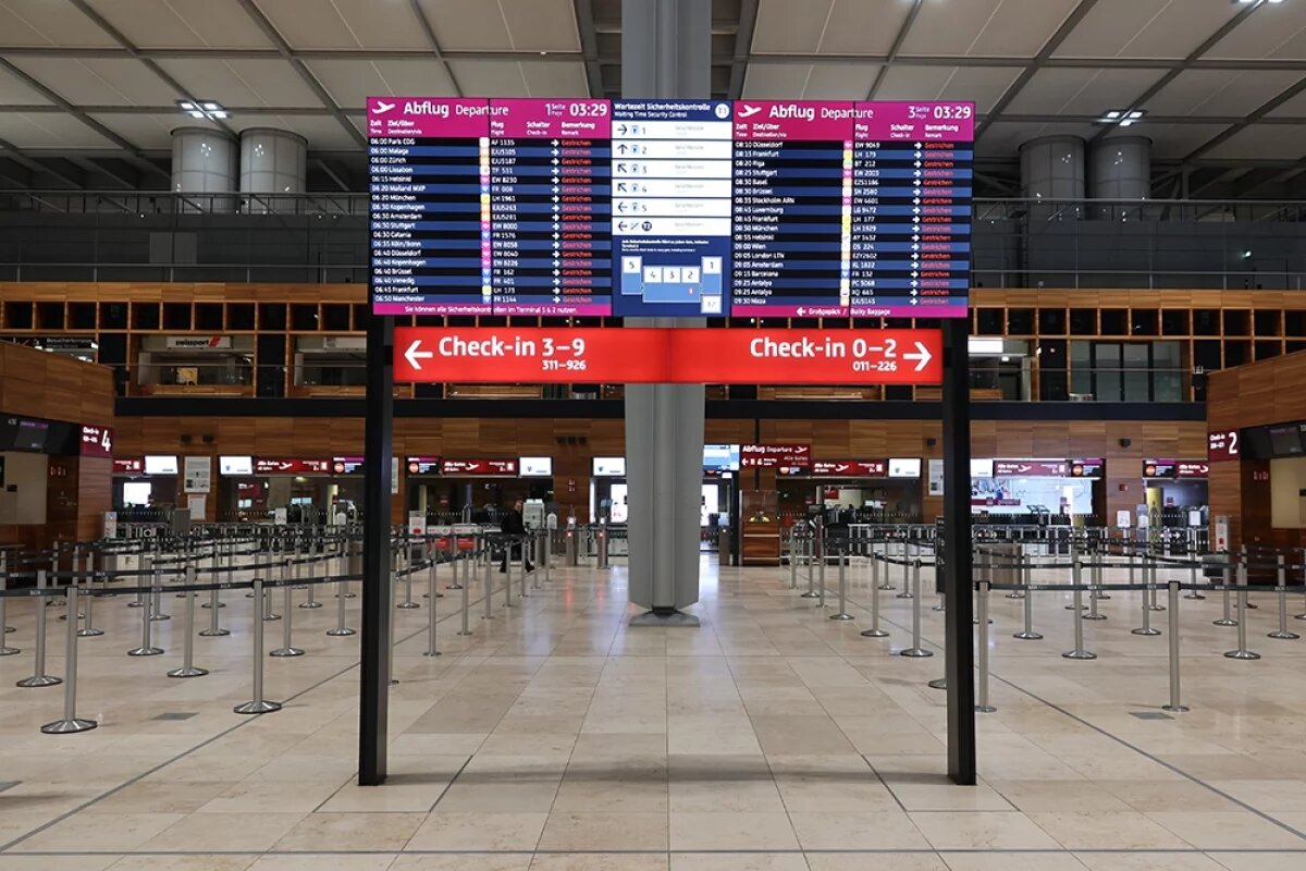    НЛО заметили в небе над аэропортом Берлина