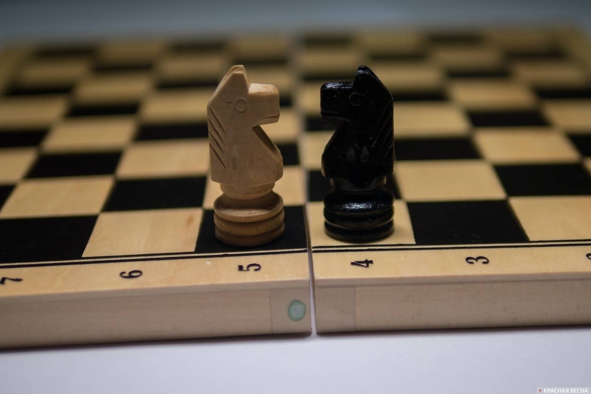     Переговоры   
Антон Привальский © ИА Красная Весна