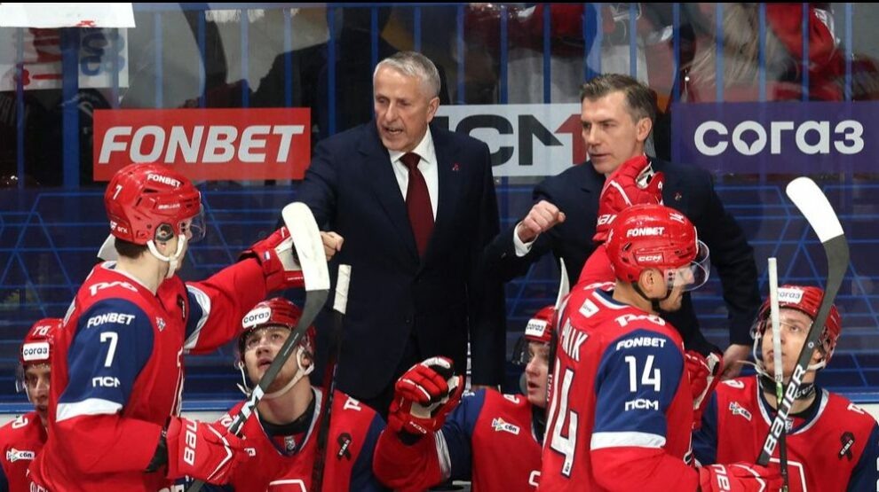    «Локомотив» Боба Хартли проиграл впервые за 8 матчей. Фото: соцсети ХК «Локомотив»