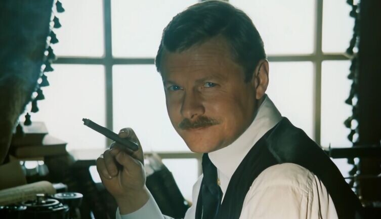    Хороший ли врач доктор Ватсон? Кадр из фильма «Приключения Шерлока Холмса и доктора Ватсона: Двадцатый век начинается», киностудия «Ленфильм», 1986 г.