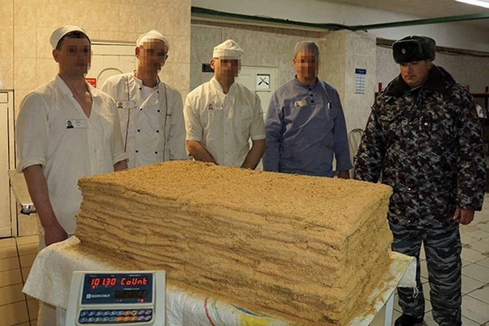    Кулинарный рекорд установили в ИК-14 в Новосибирской области. Фото: ГУФСИН России по Новосибирской области