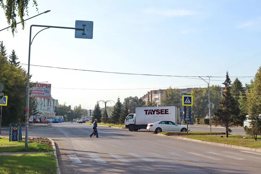 Переулок Коммунарский. Сергей Кулыгин, "БР"   📷