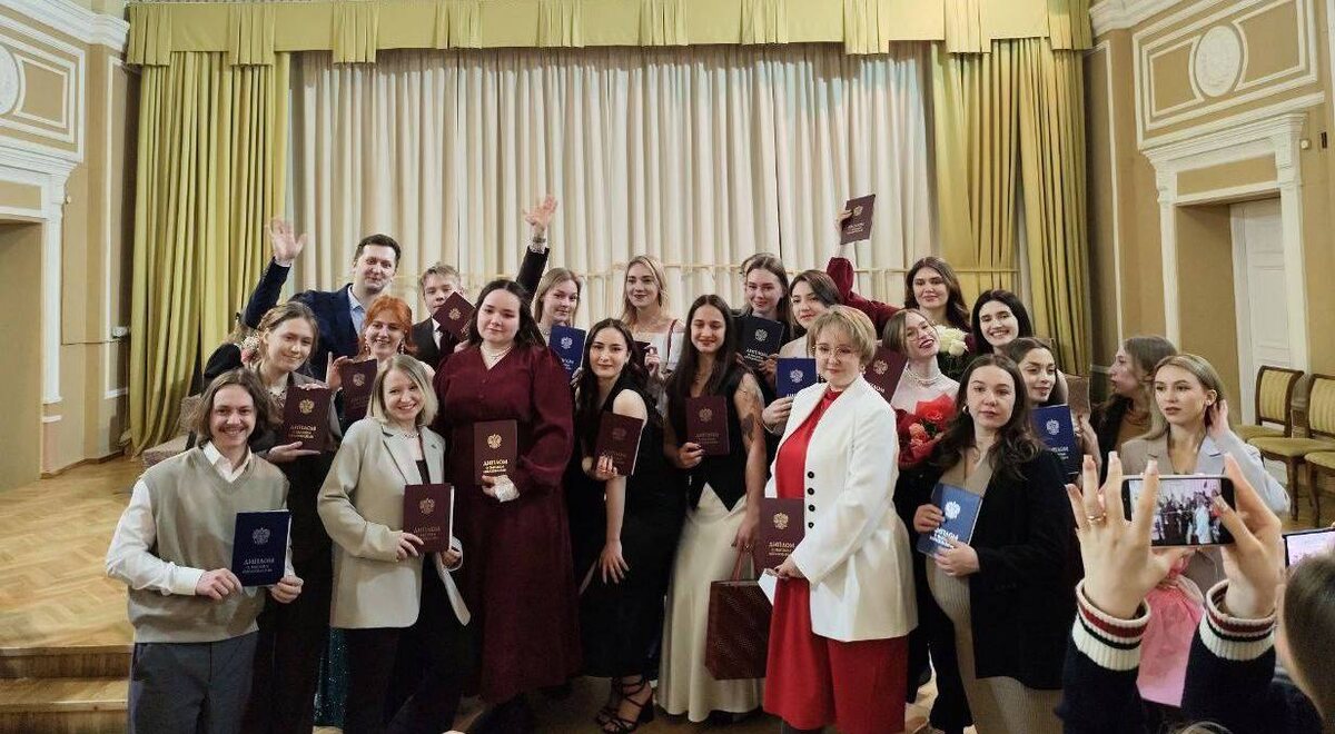 Вручение дипломов выпускникам программы «Психологическое обеспечение в чрезвычайных и экстремальных ситуациях»
Фото: из архива ФП ТГУ