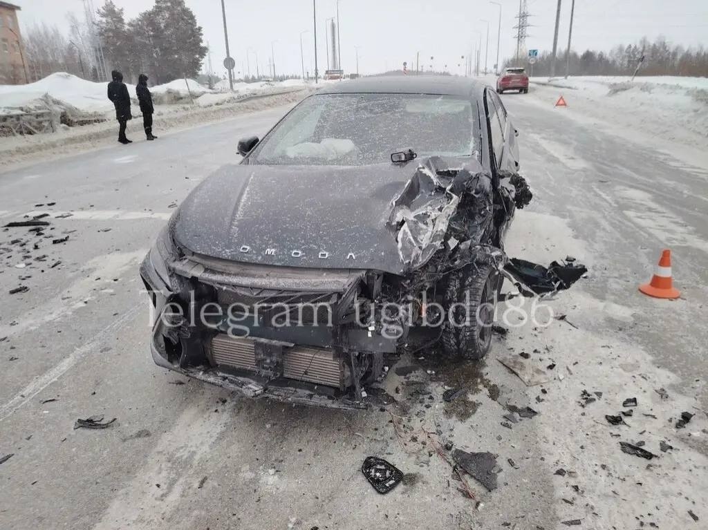    В Когалыме произошло ДТП с участием трех автомобилей