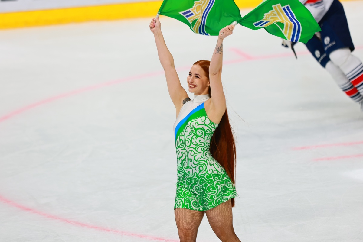   Ice-girl «Салавата Юлаева» / фото: hcsalavat.ru