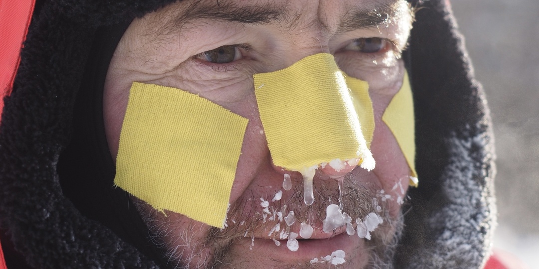 «Выжить уже результат»: снегоходная экспедиция по Уралу