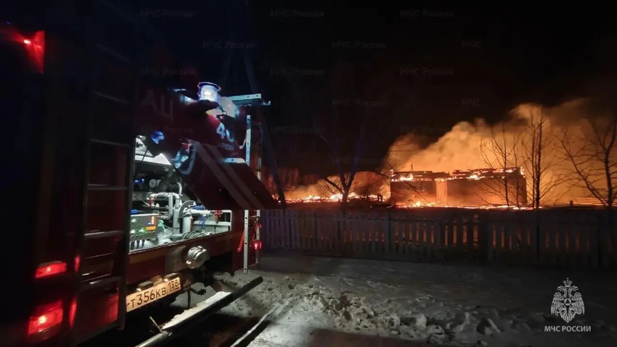    В Иркутской области сгорела школа