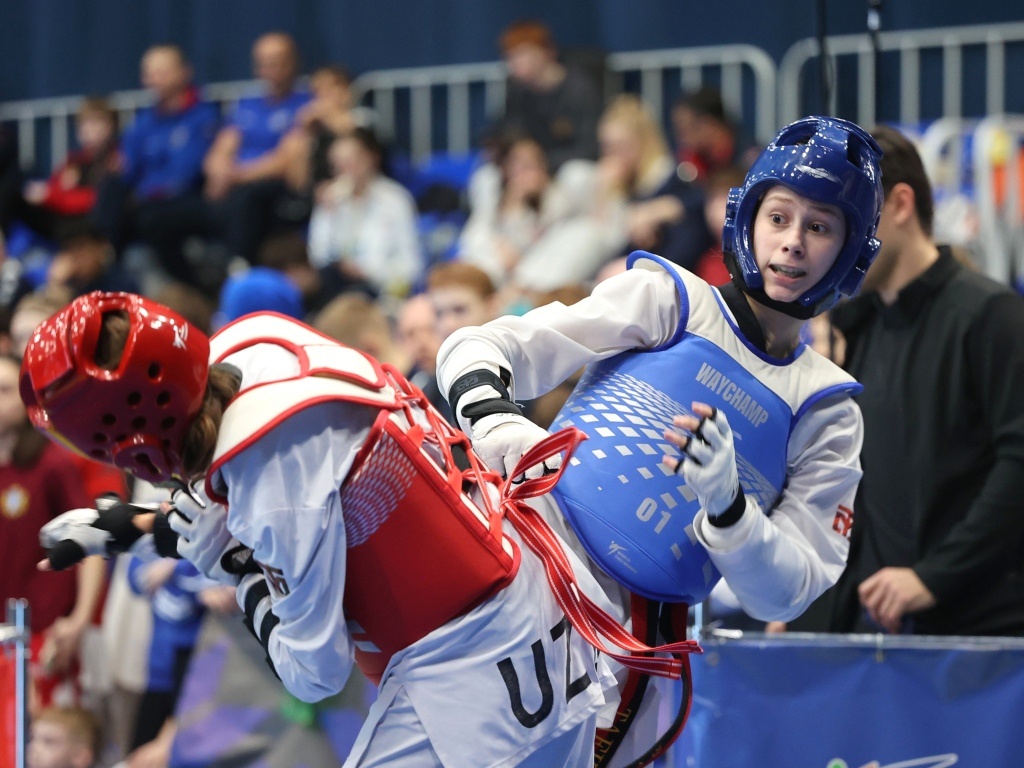    Эпизод финального поединка. В атаке Валерия Бондаренко admin