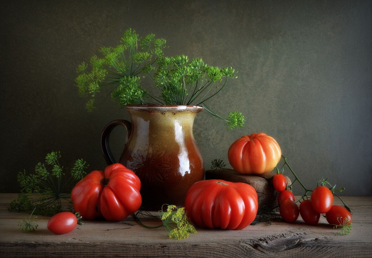 Листайте галерейку, выбирайте помидорки, которые вам больше нравятся!