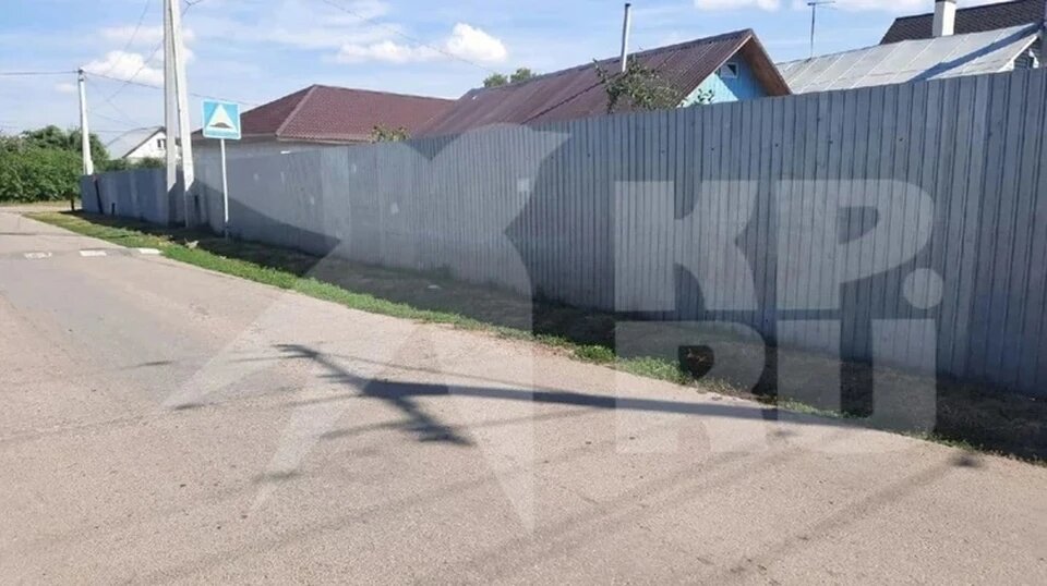 Здесь произошло ДТП, после которого экс-полицейский зверски перерезал ребенку горло
Фото: Вячеслав СОРОКИН.