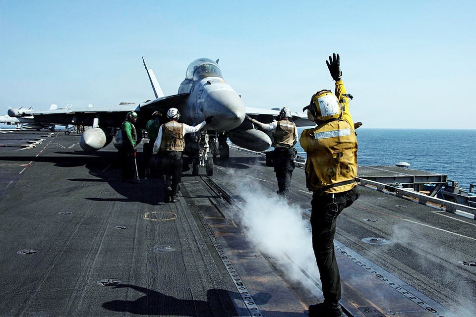    Пентагон и Комитет начальников штабов планировали (при поддержке Израиля) завершить операцию за 4 дня REUTERS