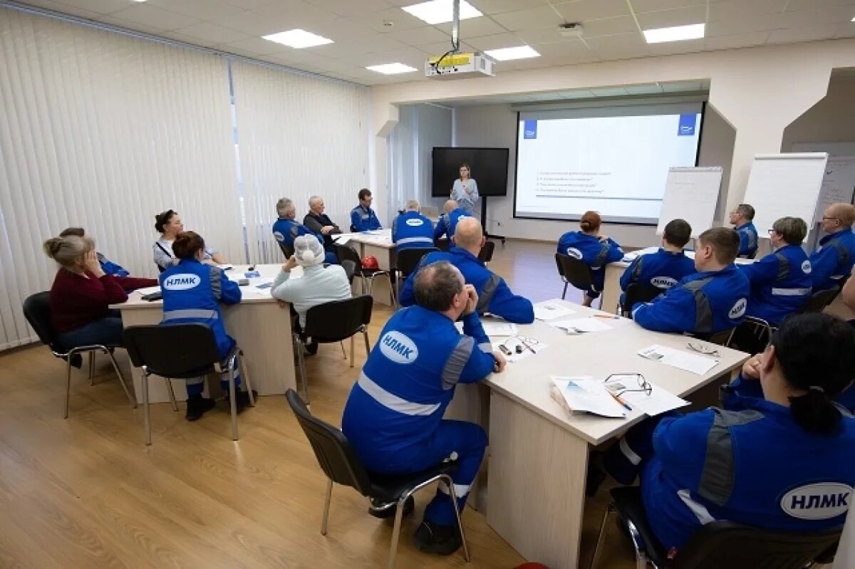    ВИЗ-Сталь развивает ключевые компетенции работников