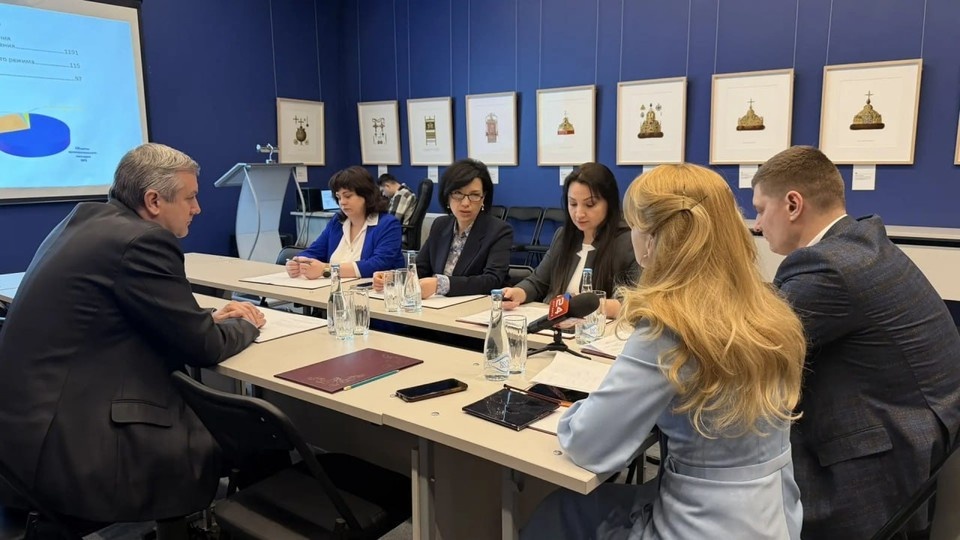    Сенатор Дарья Лантратова и Минкульт ЛНР обсудили, как спасать памятники истории. Фото: Минкультуры ЛНР