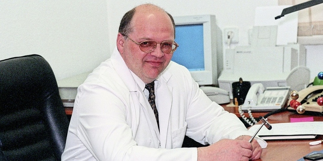 Он лечил бессонницу без единой таблетки. Метод Якова Левина