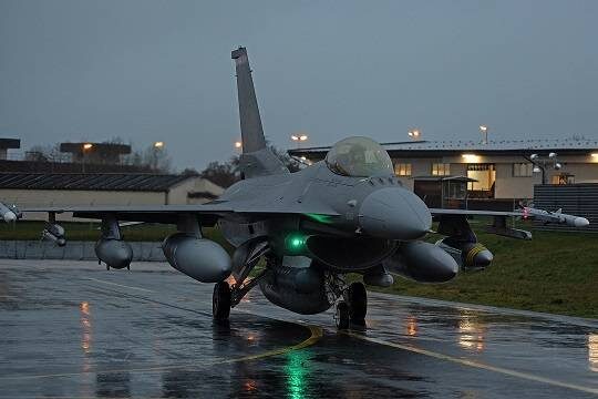    Названа вероятная причина удара США по школе для девочек в Иране (фото: Wikimedia Commons/ 122947vfw)