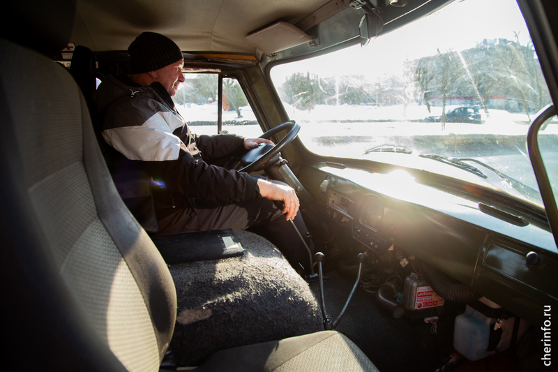    Автомобиль УАЗ подготовила компания "ТрансАвтоТур"