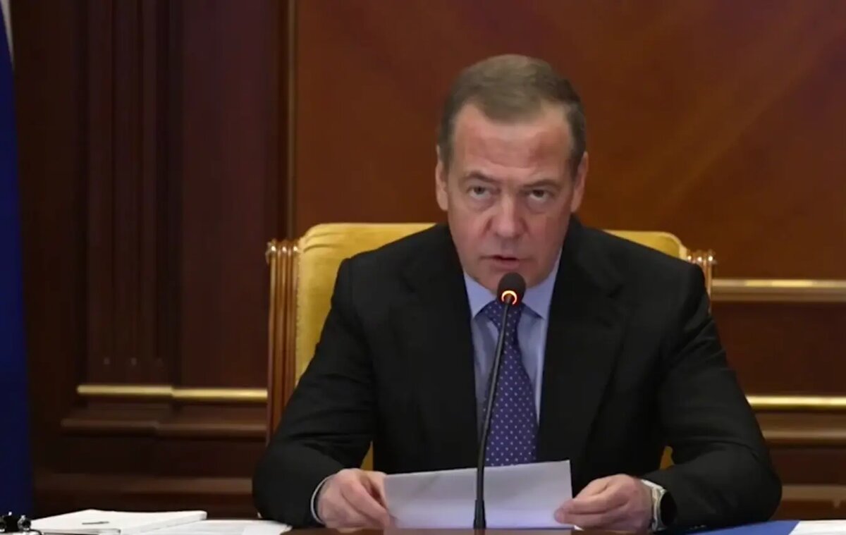    Дмитрий Медведев. Фото: стоп-кадр трансляции в канале Медведева в «Макс»