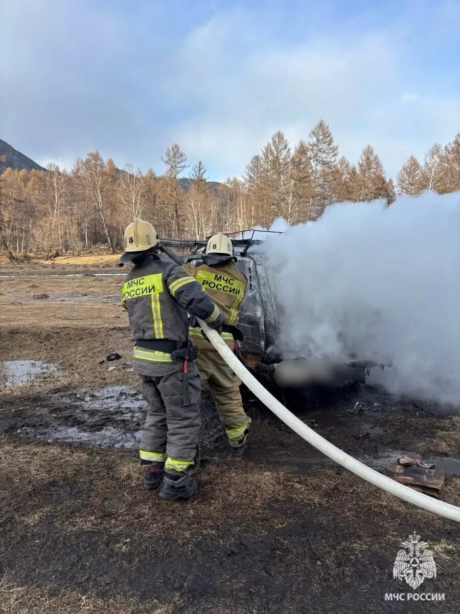    Возгорание автомобиля в селе Шашикман. Источник: ГУ МЧС России по Республике Алтай