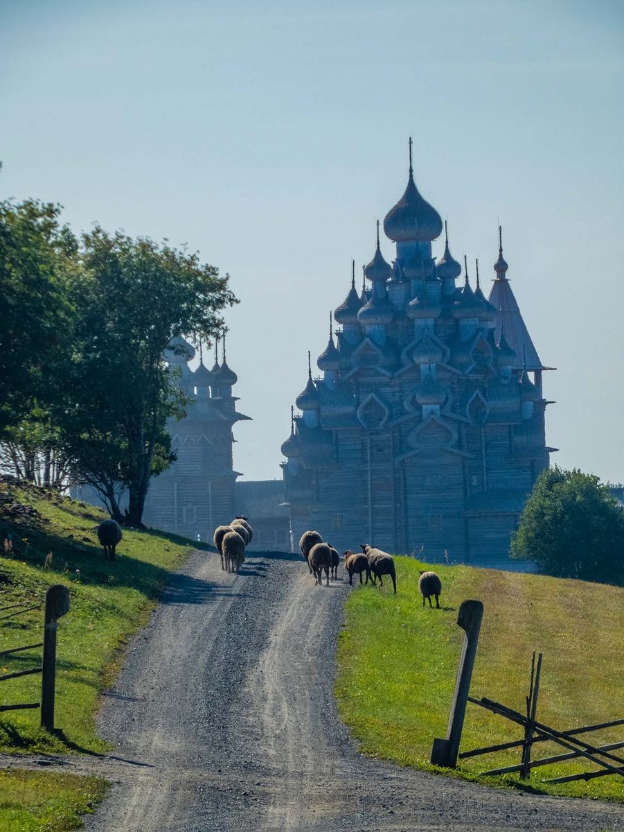 "Кижское утро" (автор — Дмитрий Пигин, победитель конкурса)