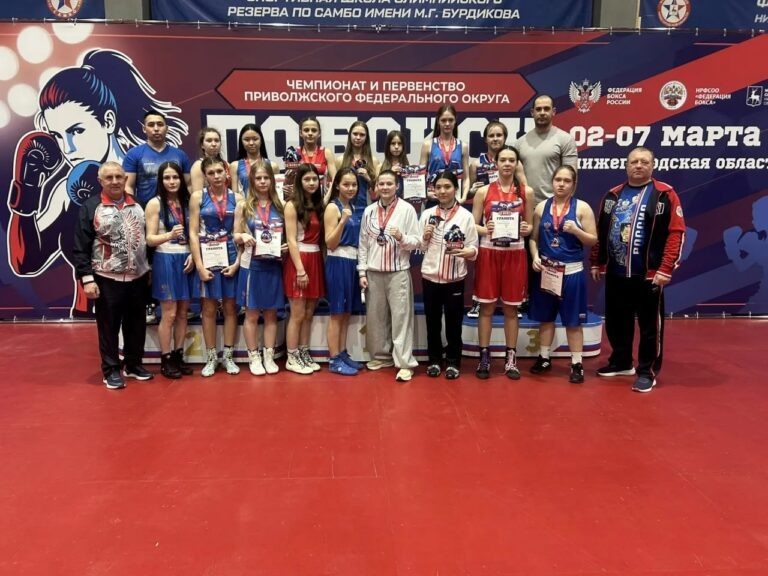    Оренбурженки привезли 18 медалей с чемпионата и первенства ПФО по боксу Антон Пичурин