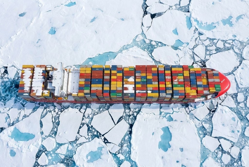 Визуализация контейнеровоза-рекордсмена ледового класса Arc7. Источник: ОСК / aoosk.ru