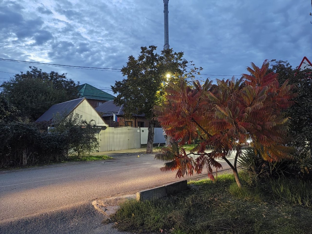 Утро. Краснодарская улица