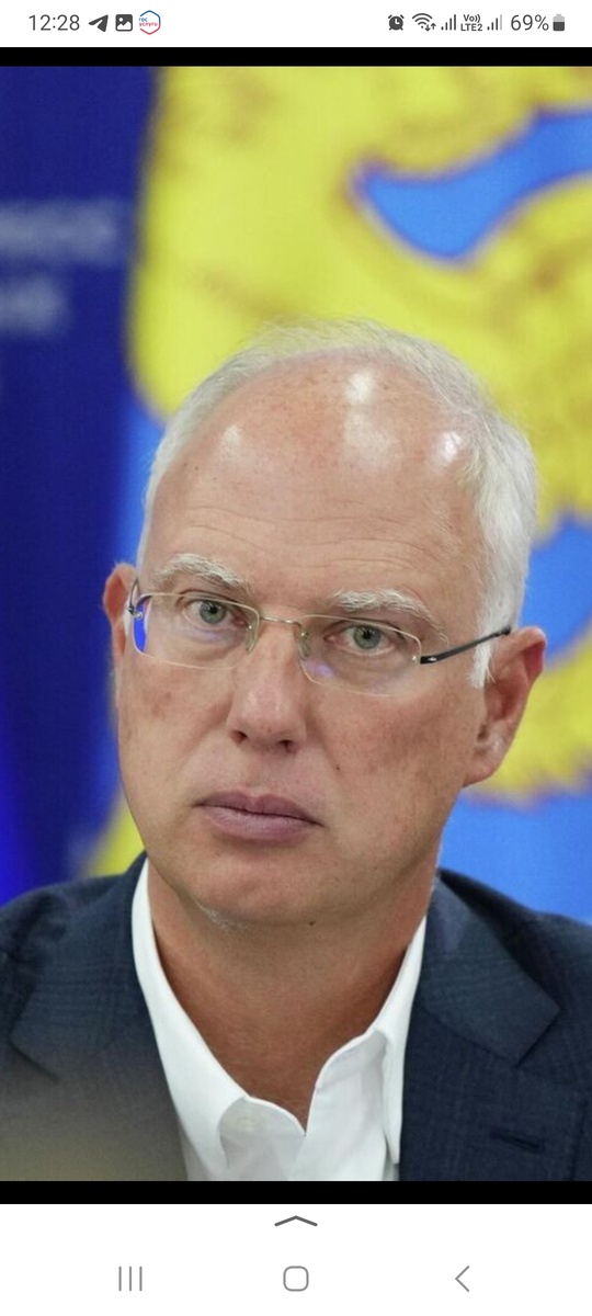 Кирилл Дмитриев, мастер договорняка с американцами.