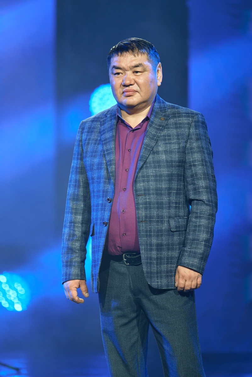 Эркин Тузачинов