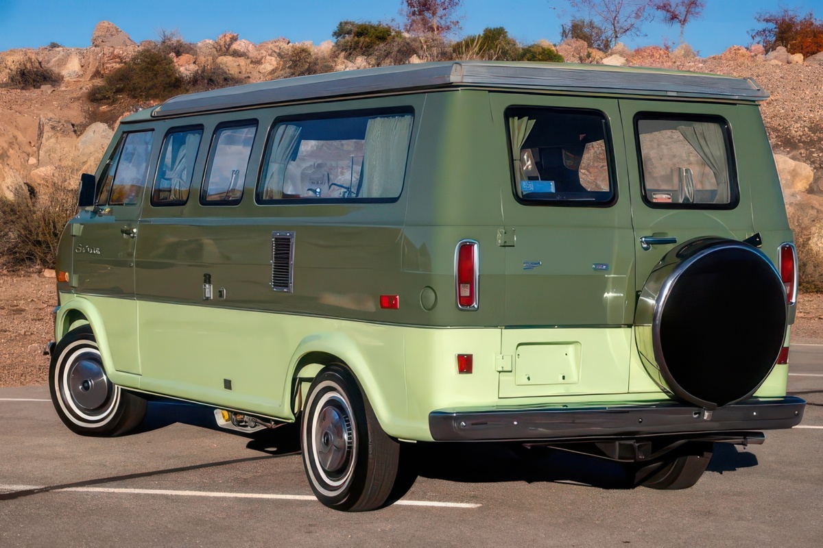 © Ford | Bring a Trailer