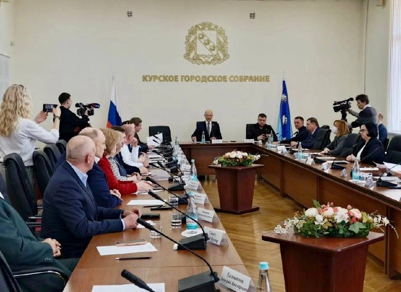    Горсобрание Курска одобрило отставку председателя Токарева