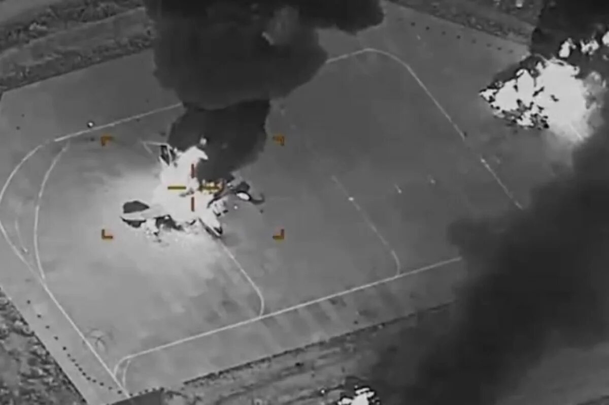    США показали кадры уничтожения трех самолетов ВВС Ирана