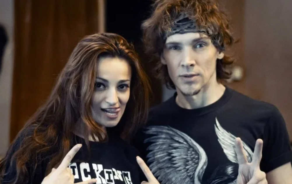 Теона Дольникова в молодости