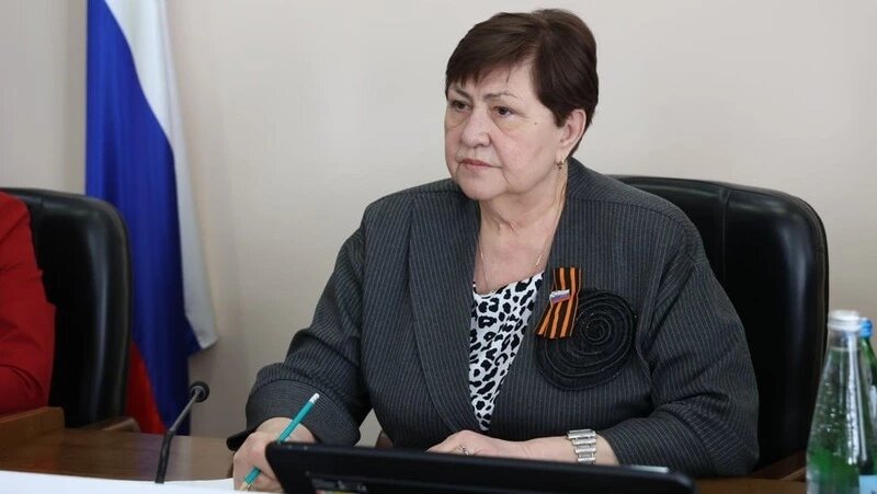   Председатель комитета Валентина Муравьева одобряет инициативу о расширении поддержки НКО Фото: Дума Ставропольского края
