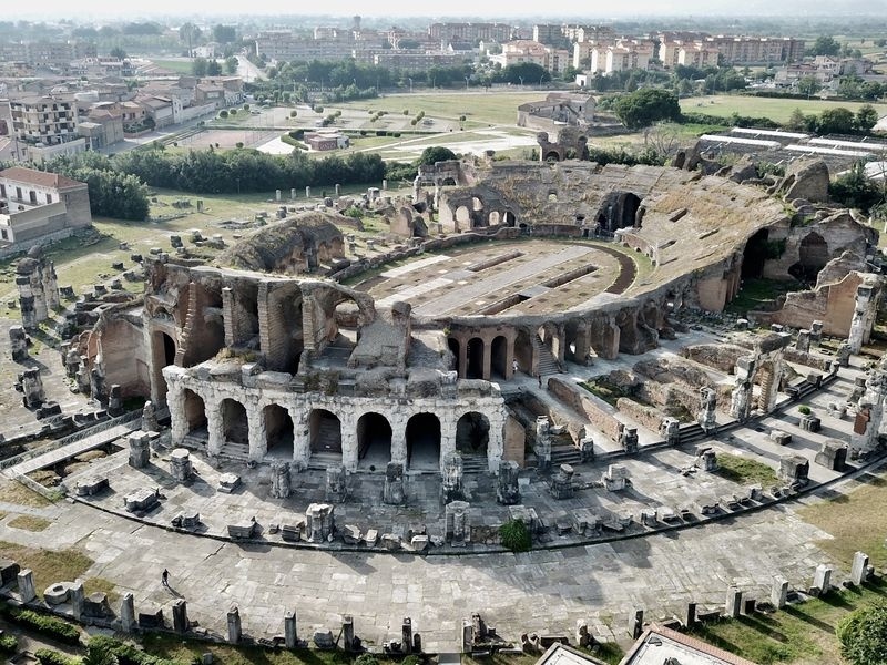 Развалины античной Капуи. 