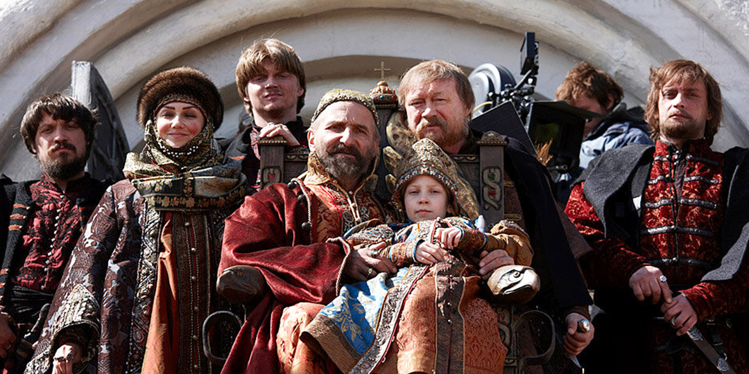 Дойти до Ивана Грозного: реально ли узнать историю своей семьи за 500 лет?