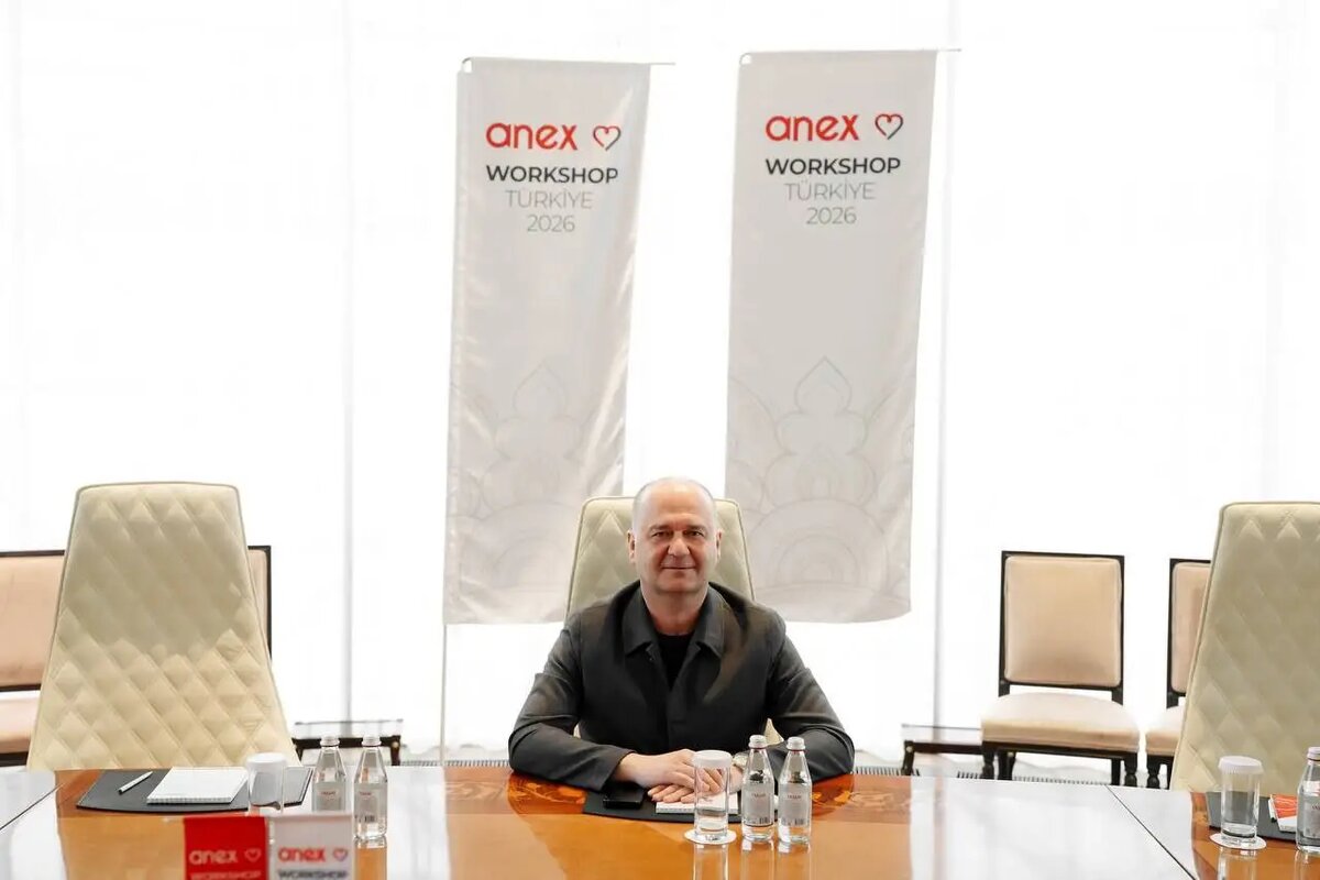  Гендиректор туроператора Anex Эльдар Мусаоглу   © Пресс-служба компании Anex