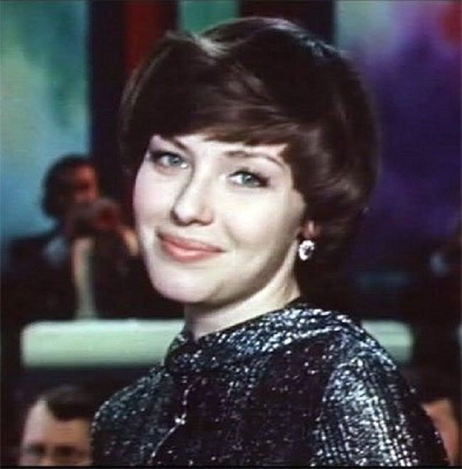 Irina Ponarovskaya won the 1976 Sopot | Singer,