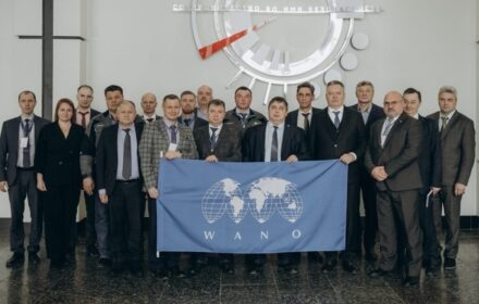 В течение недели эксперты проводили анализ эффективности предпринятых на Смоленской АЭС корректирующих мер по итогам партнерской проверки 2025 года в таких областях производственной деятельности, как  эффективность организации, эксплуатационный фокус, эксплуатация, ремонт, управление работами, надежность оборудования и инженерная поддержка.  📷
