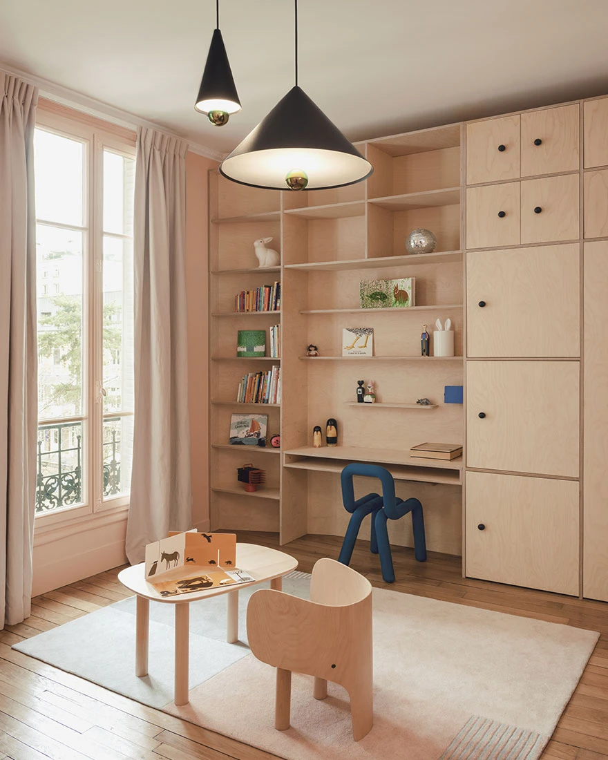 Квартира в Париже по проекту студии Pool. Фото: Yannick Larbousse